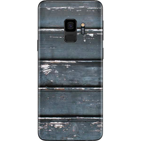 Chipped Blue Wood Galaxy S9 Skin